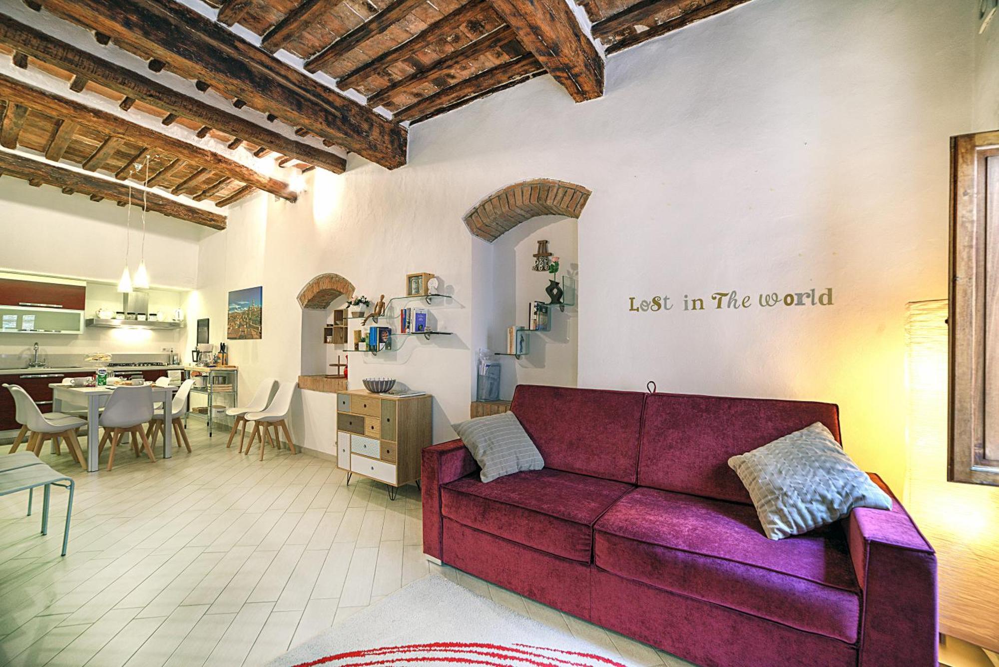 Cozy Apartment In The Heart Of Siena Bagian luar foto