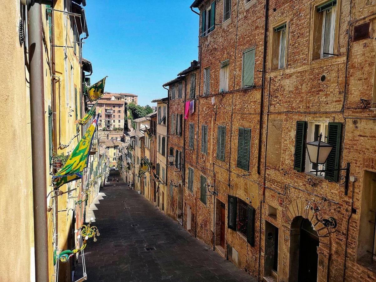 Cozy Apartment In The Heart Of Siena Bagian luar foto